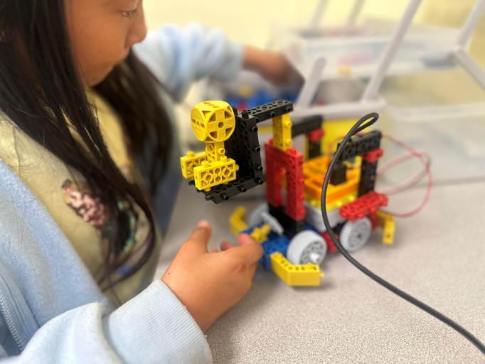 Battle Robots Camp @ Fremont (5 days) (2025-07-14 - 2025-07-18)
